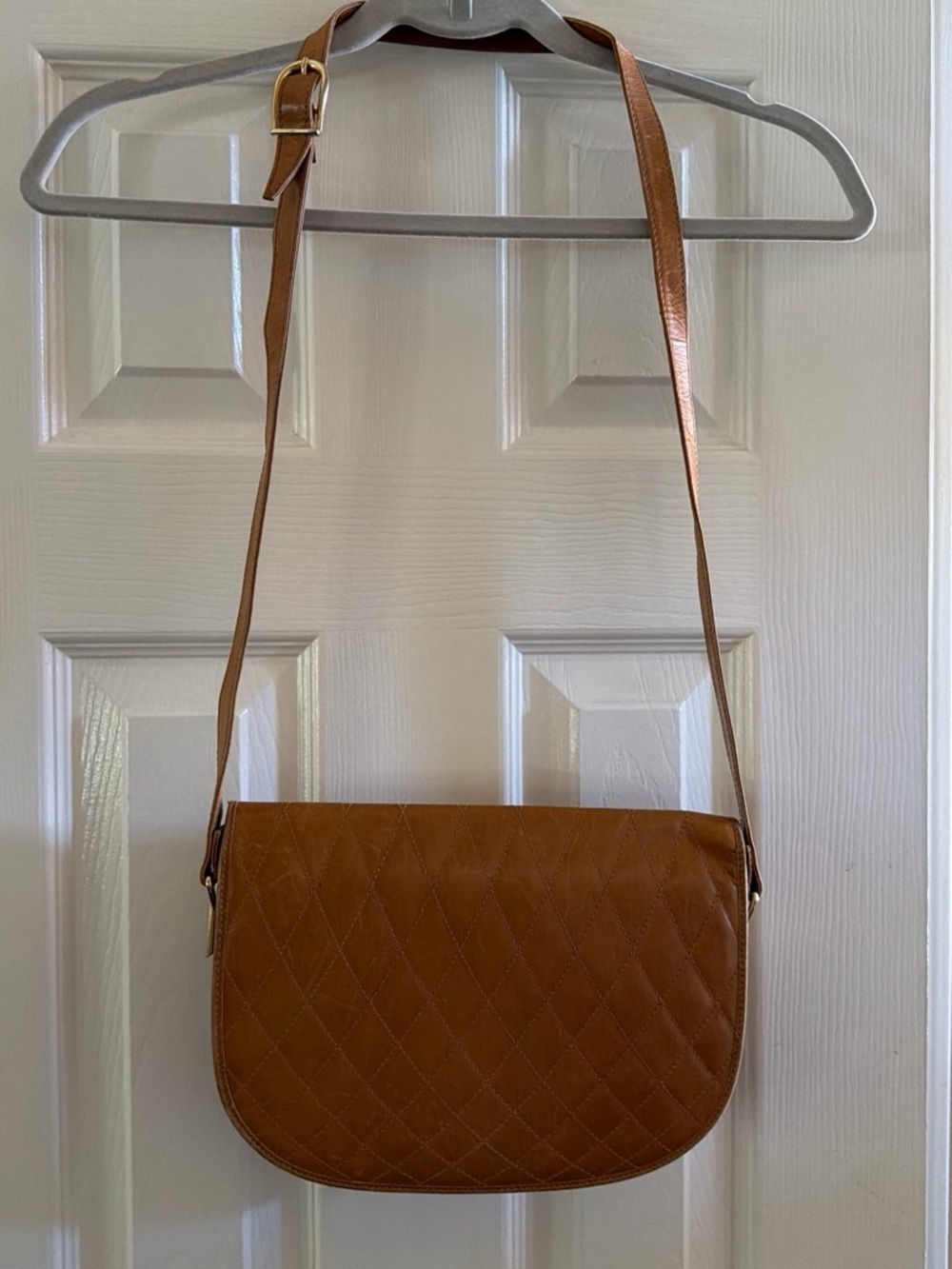 Quilted Tan Crossbody Shoulder Bag - Classic Women's Purse